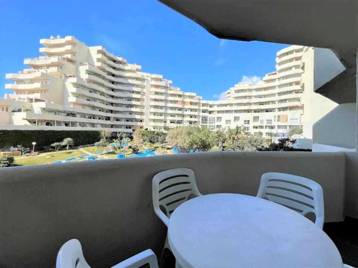 Belvilla By Oyo Apartment In Benalma¡Dena Benalmadena Bagian luar foto